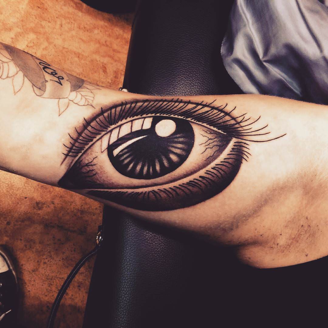 Big Eye Tattoo Design