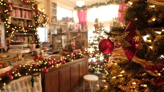 Christmas-Kitchen-Zoom-Background